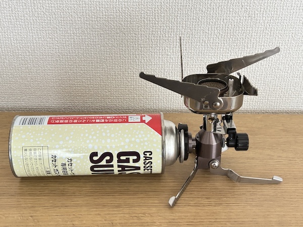 イワタニのカセットコンロをセットしたところ