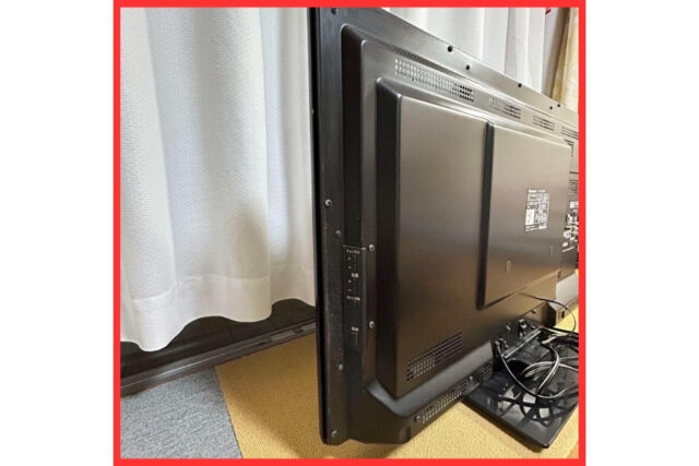 テレビの側面