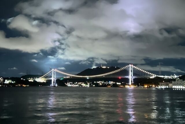 星野リゾートBEB5門司港/夜の関門海峡